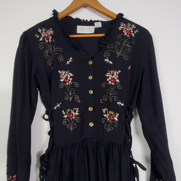 VINTAGE Embroidered Dark Cottagecore Midi Dress - Picture 4 of 9